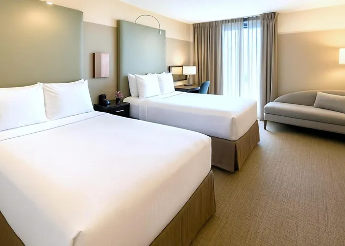 Hotel Crowne Plaza - West Loop By Ihg 3*