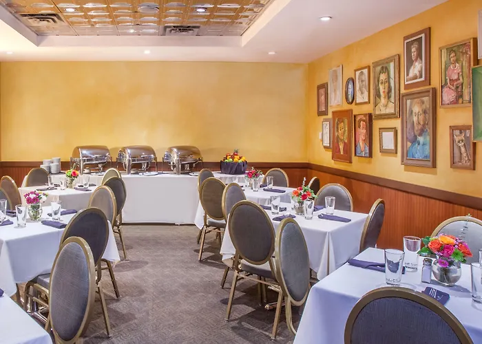 Crowne Plaza - West Loop By Ihg 3* Chicago