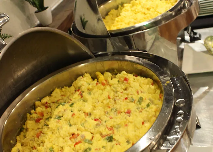 Crowne Plaza - West Loop By Ihg Hotel 3*