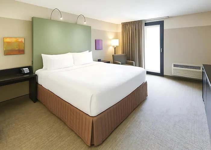 Crowne Plaza - West Loop By Ihg Hotel