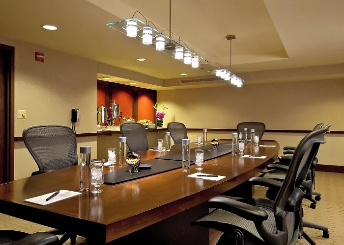 Crowne Plaza - West Loop By Ihg Hotel